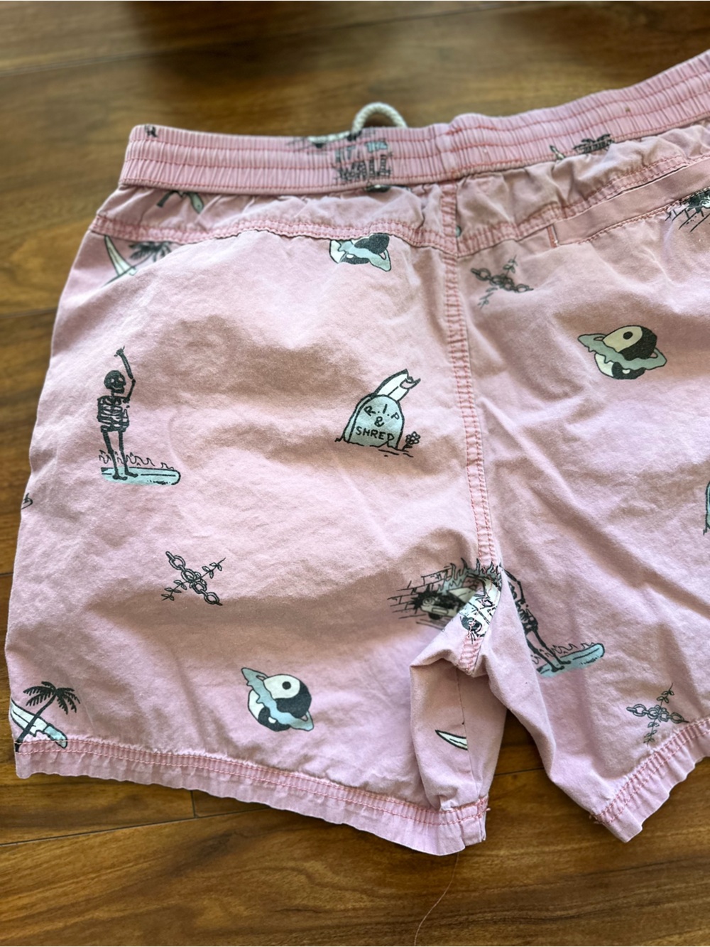 Cotton On Vintage vibe Beach Shorts Men’s Large - Picture 7 of 12